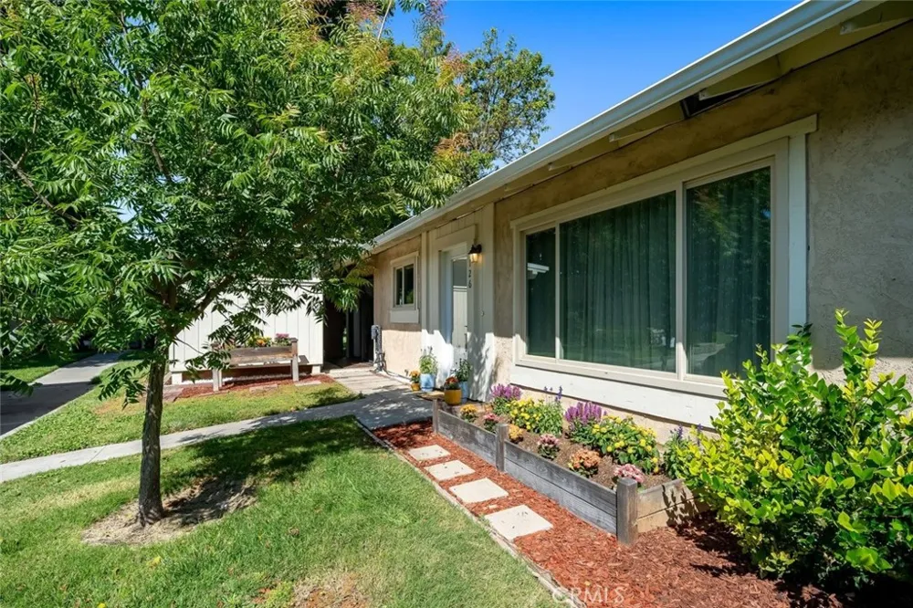 126 Flag Way #B Paso Robles, CA 93446