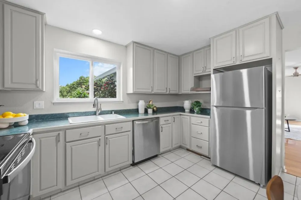 423 Montecito Avenue El Granada, CA 94018