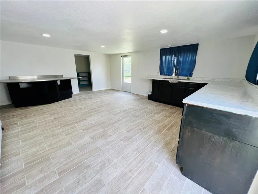6696 Fm 1833 Robstown, TX 78380