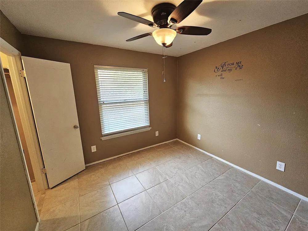 710 Cherry Drive Groesbeck, TX 76642