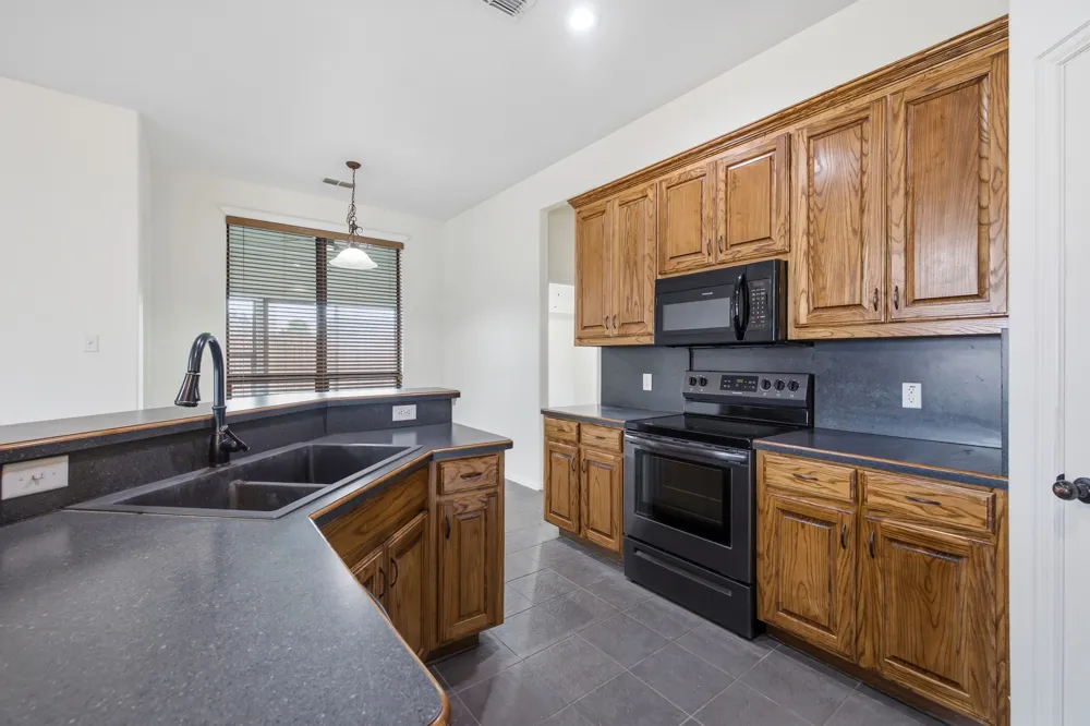 9101 Autumn Falls Drive Fort Worth, TX 76118
