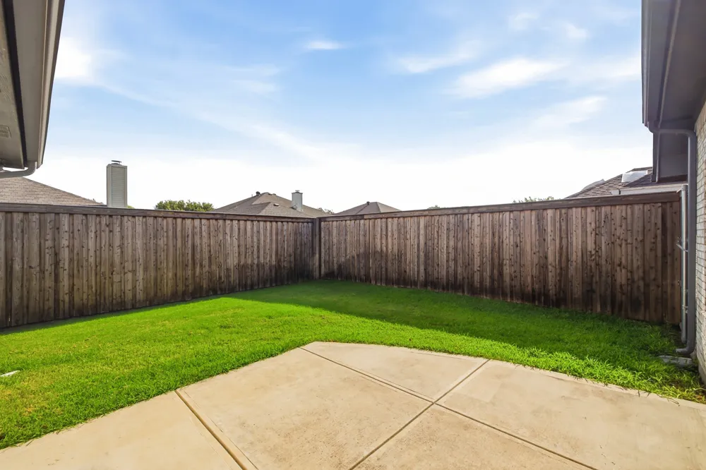 9101 Autumn Falls Drive Fort Worth, TX 76118
