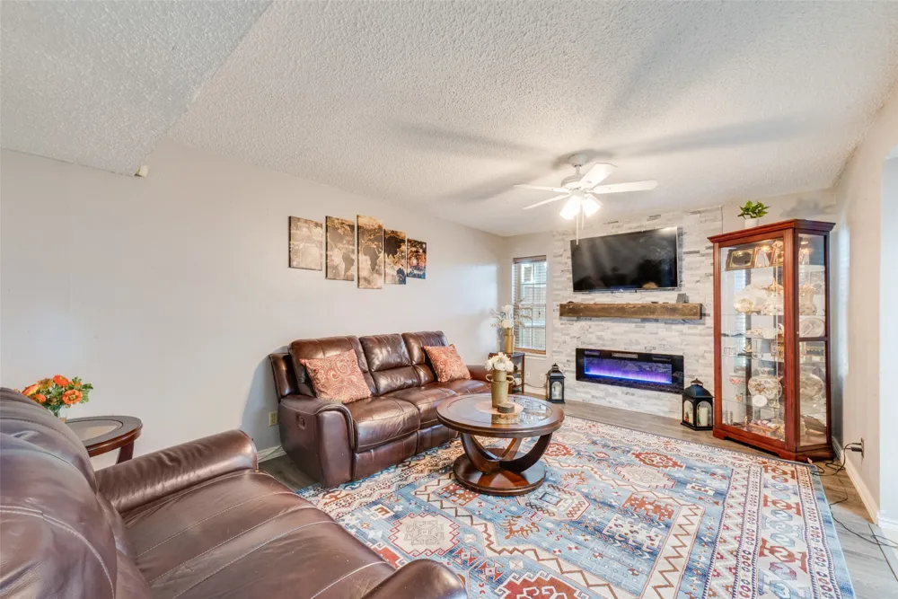 527 Towne House Lane Richardson, TX 75081
