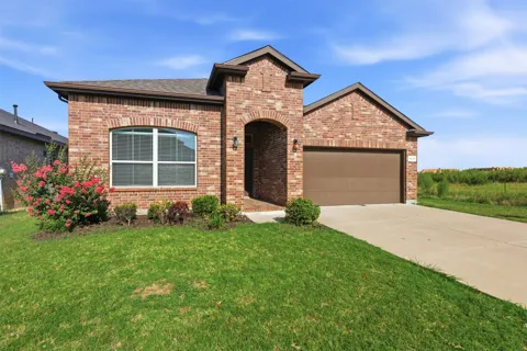 9925 Wynndel Trail