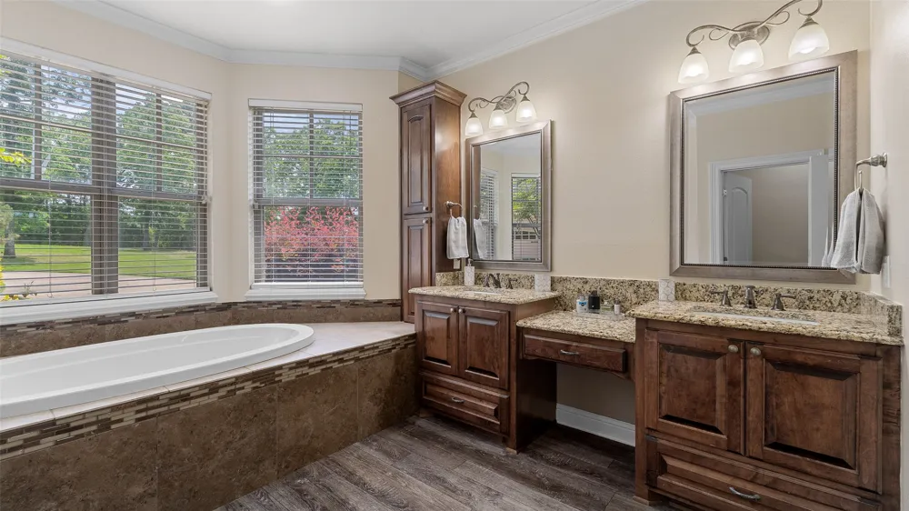 1411 County Road 4120 Atlanta, TX 75551