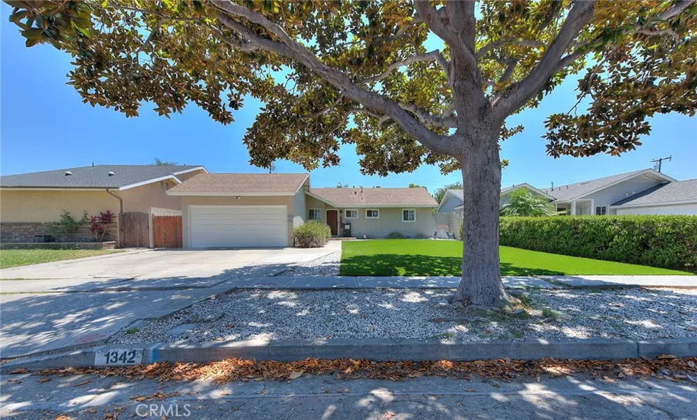 1342 W Southgate Fullerton, CA 92833
