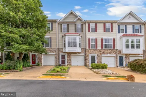 5937 KIRKCALDY LANE