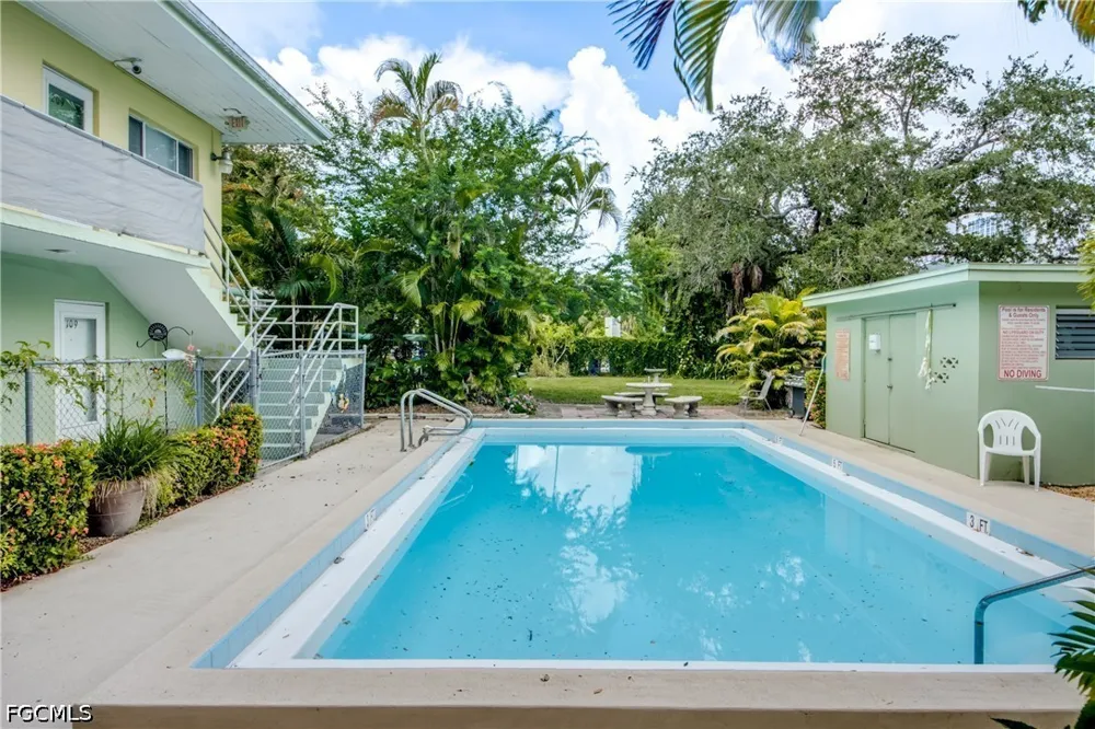 1st Street #107 Fort Myers, FL 33901