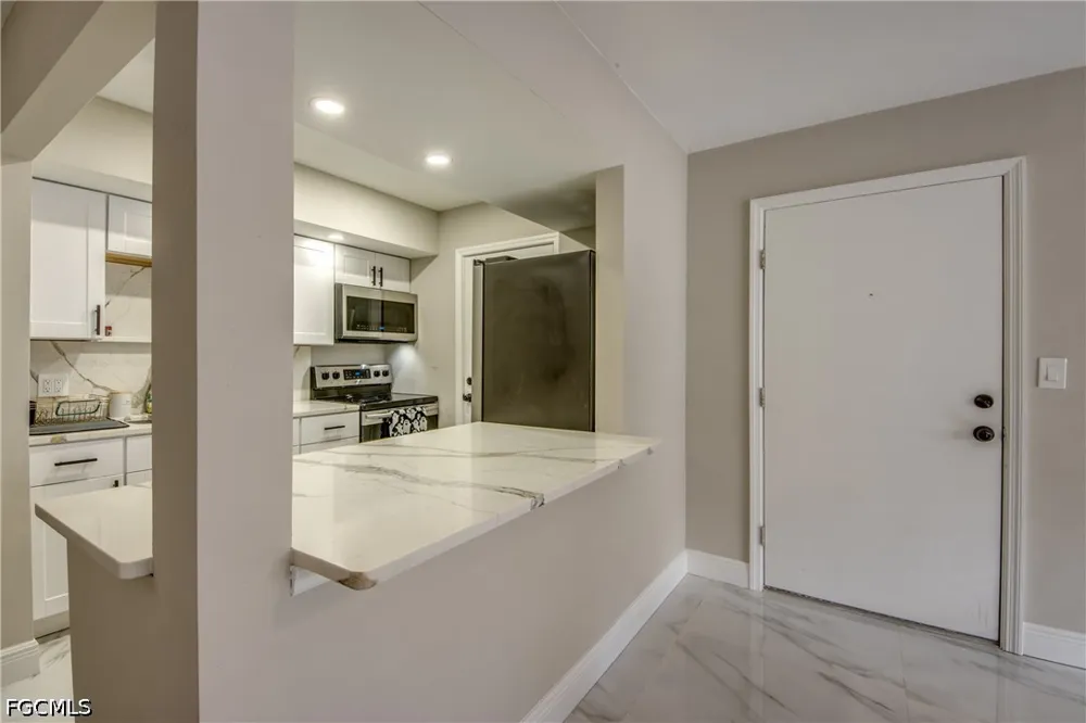 1st Street #107 Fort Myers, FL 33901