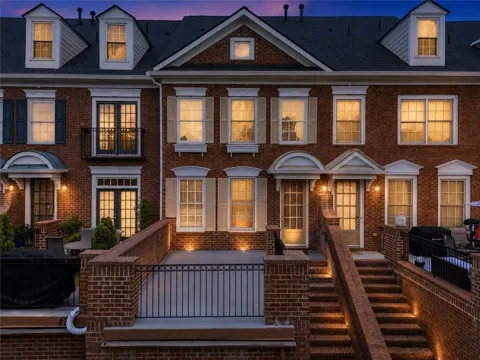 5905 Waters Edge Trail