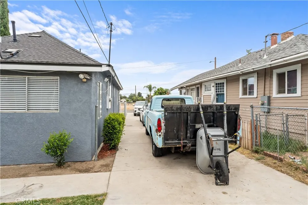 243 W C STREET Colton, CA 92324