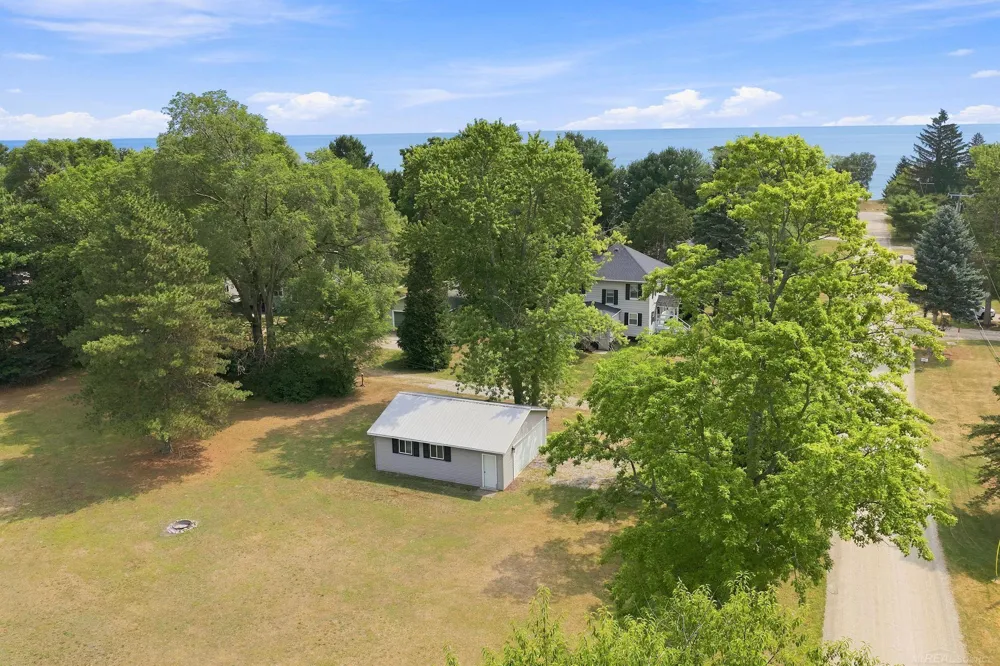 7643 Freidt Avenue Worth Township, MI 48450