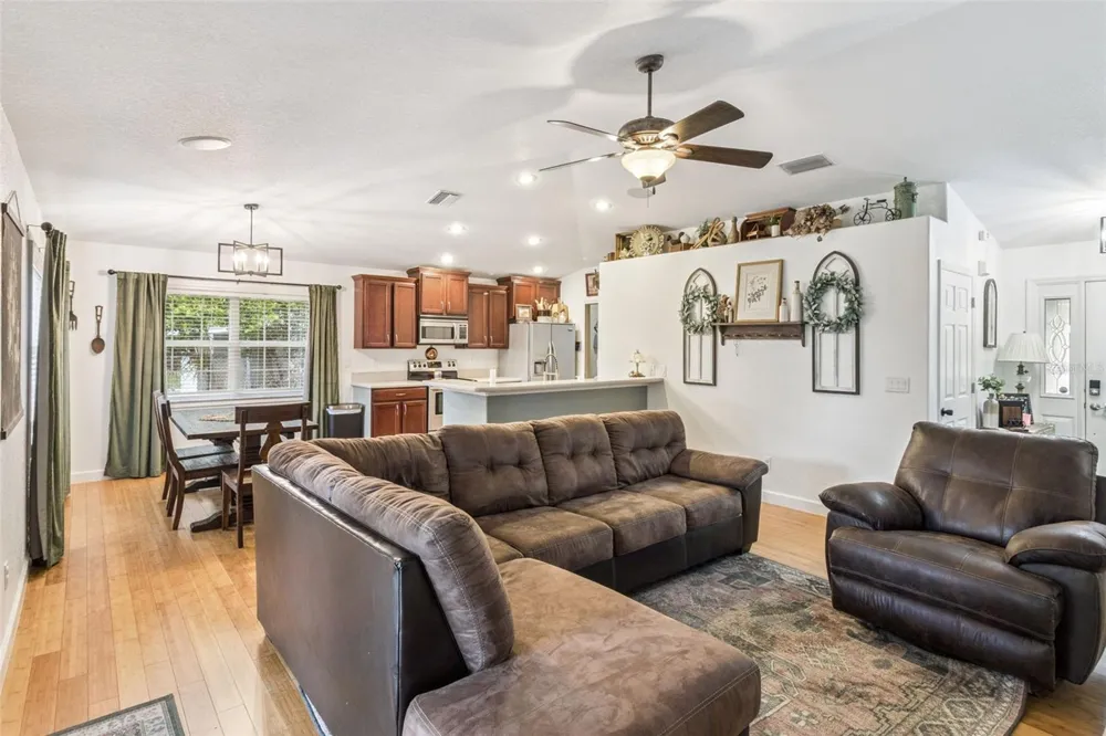 214 MOUNTAIN DRIVE Babson Park, FL 33827