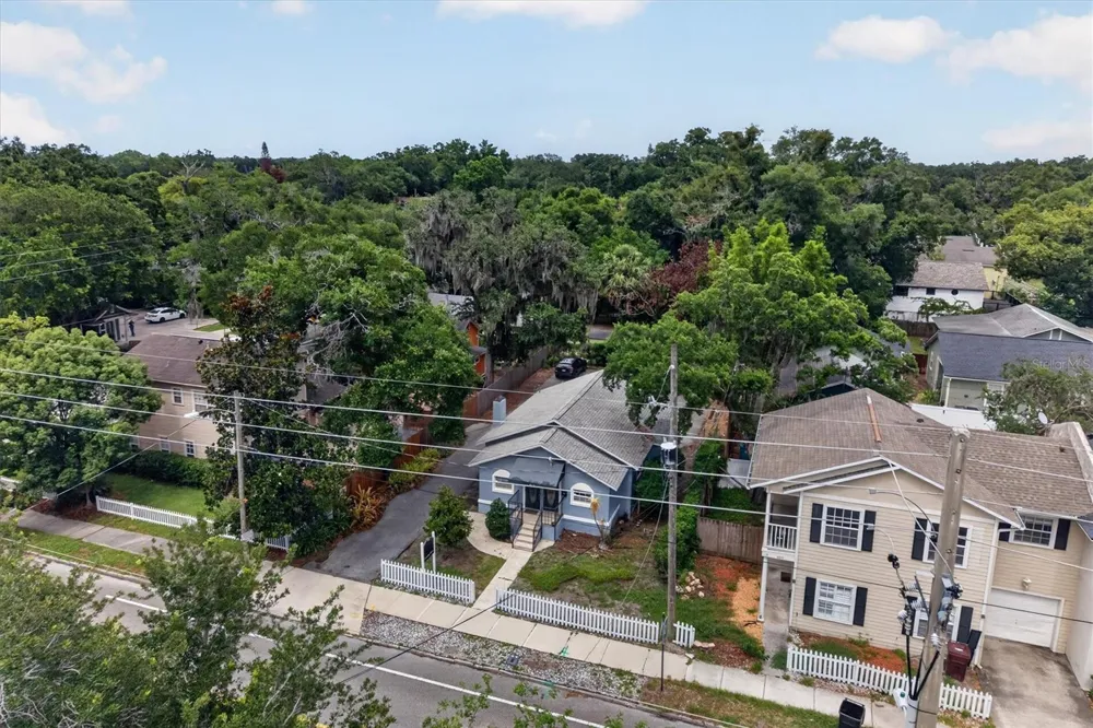 813 FERN CREEK AVENUE Orlando, FL 32803