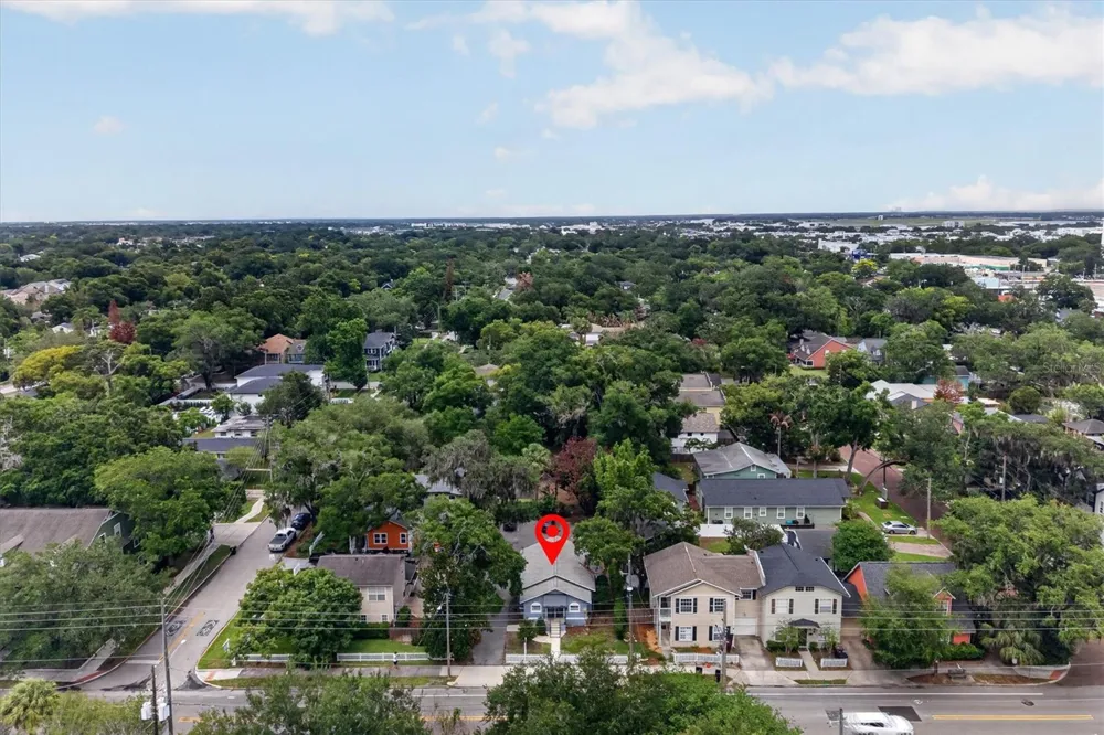 813 FERN CREEK AVENUE Orlando, FL 32803