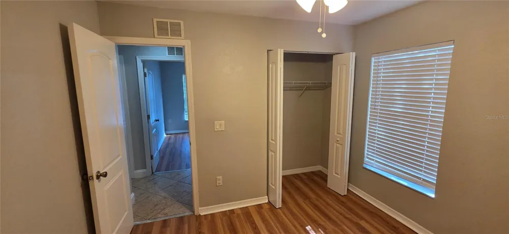 6807 E NORTH BAY STREET Tampa, FL 33610