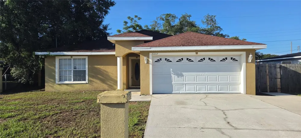 6807 E NORTH BAY STREET Tampa, FL 33610
