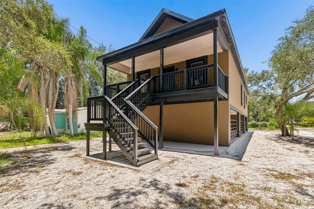 16288 48TH ST N Clearwater, FL 33762