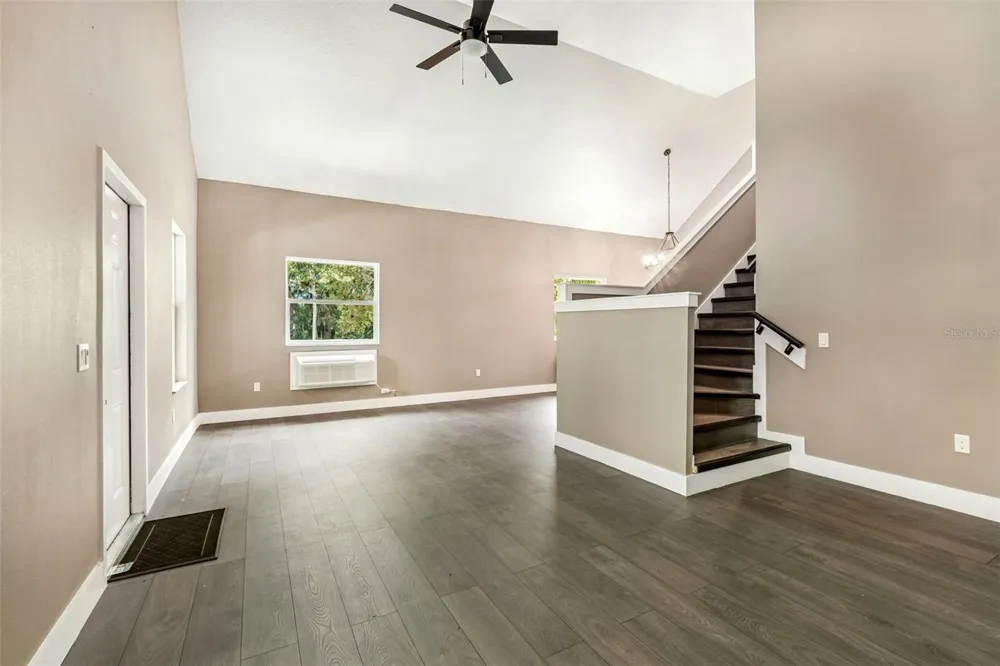 16288 48TH ST N Clearwater, FL 33762