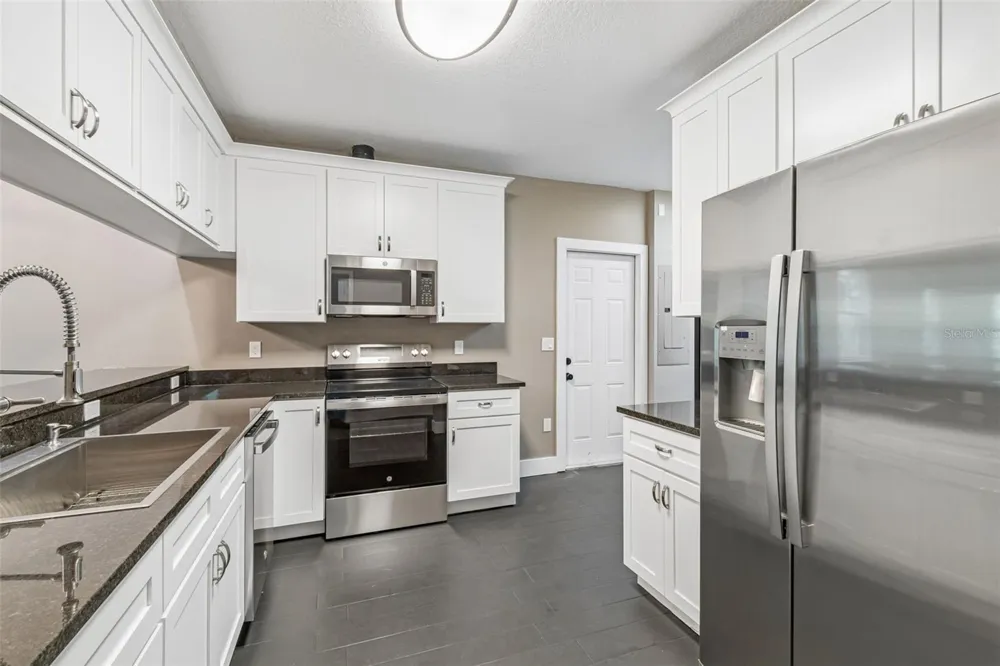 16288 48TH ST N Clearwater, FL 33762