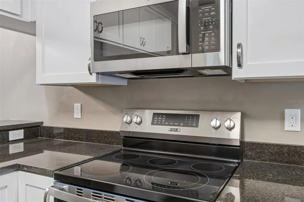 16288 48TH ST N Clearwater, FL 33762