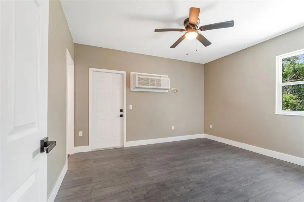 16288 48TH ST N Clearwater, FL 33762