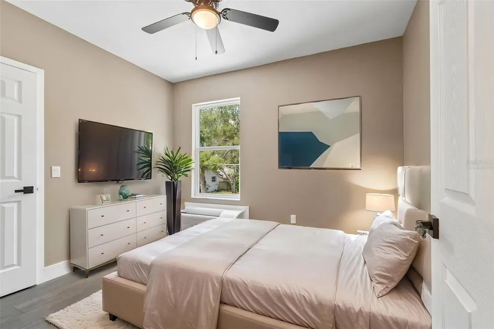 16288 48TH ST N Clearwater, FL 33762