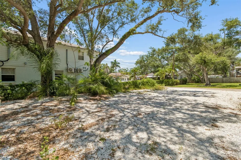 16288 48TH ST N Clearwater, FL 33762