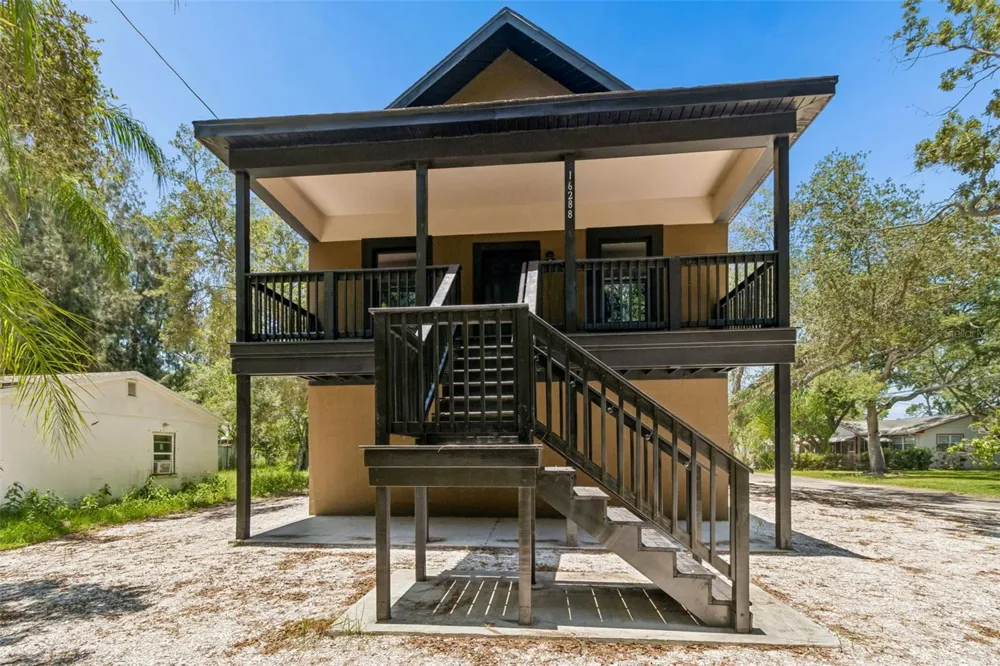 16288 48TH ST N Clearwater, FL 33762