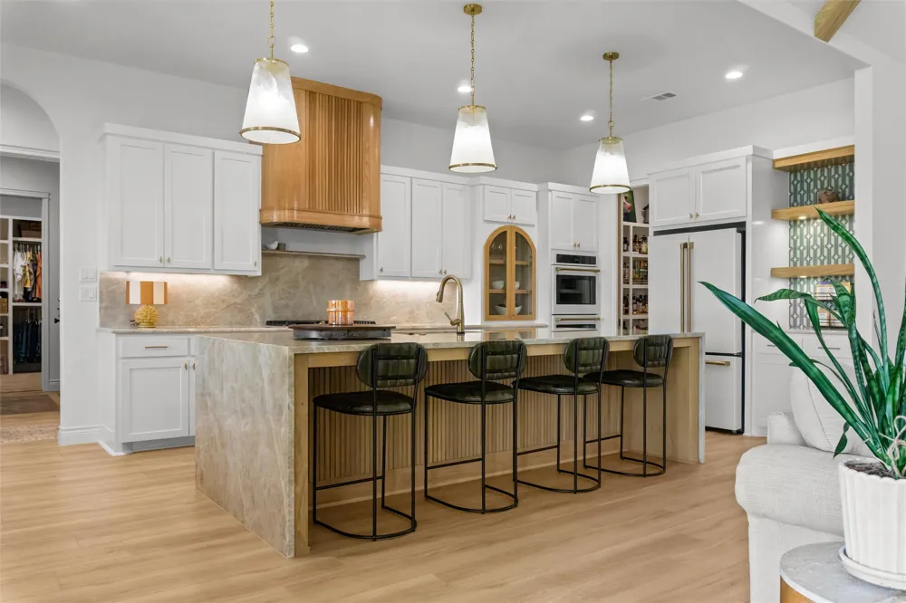 1602 Hunt Drive Salado, TX 76571