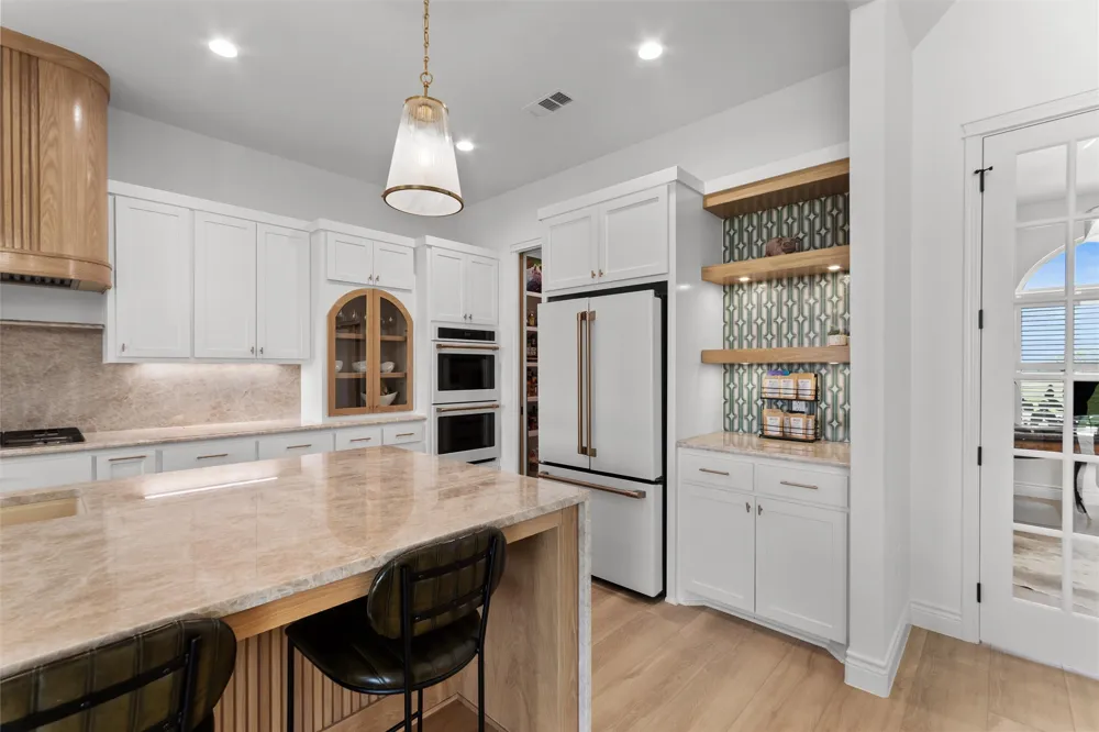 1602 Hunt Drive Salado, TX 76571