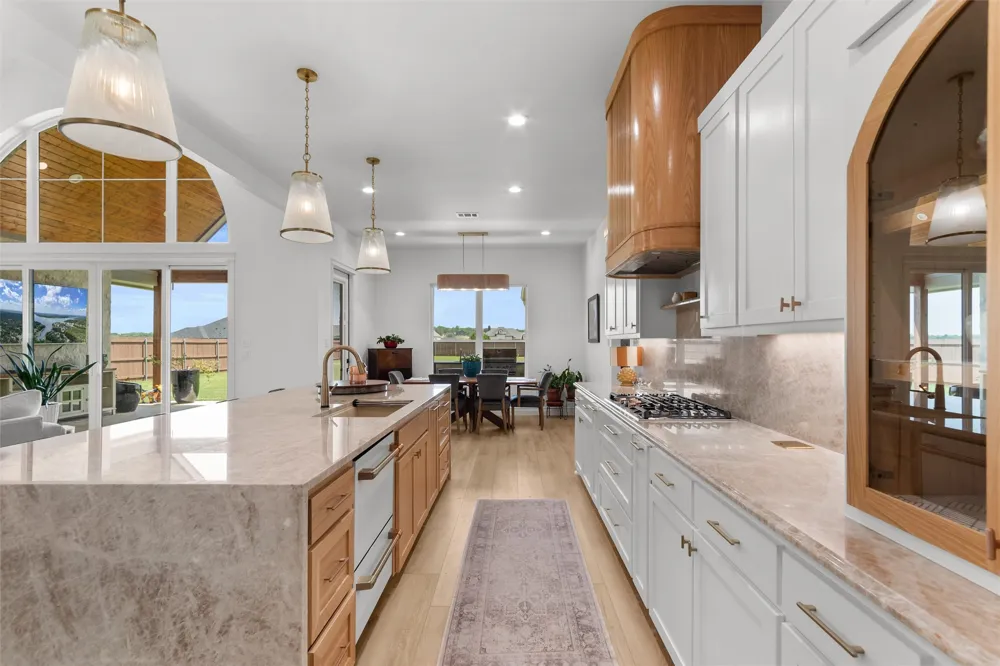 1602 Hunt Drive Salado, TX 76571