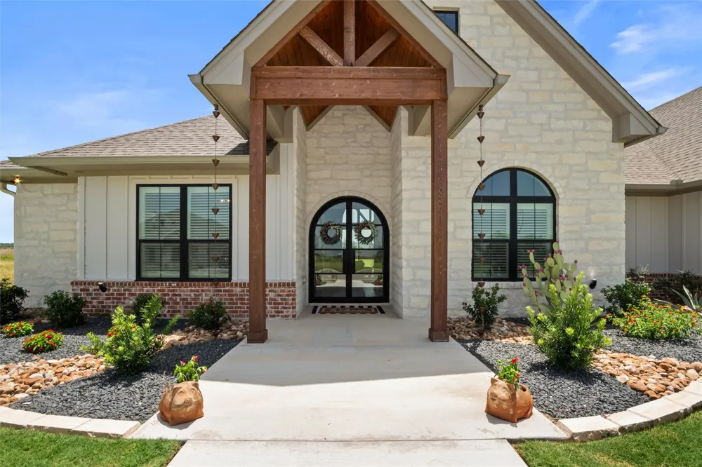 1602 Hunt Drive Salado, TX 76571