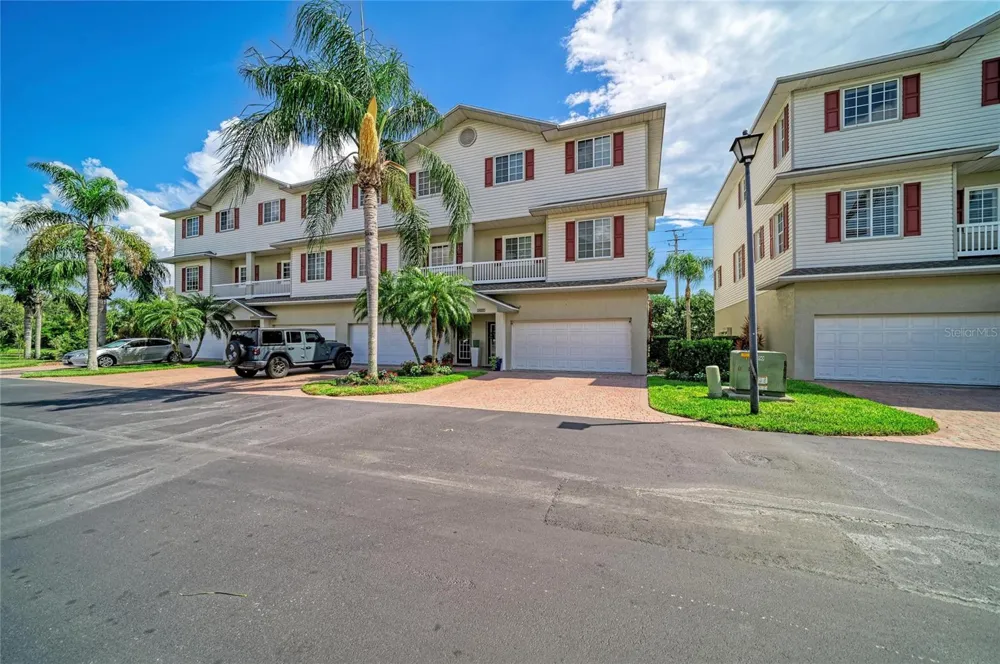 3607 10TH LANE W Palmetto, FL 34221