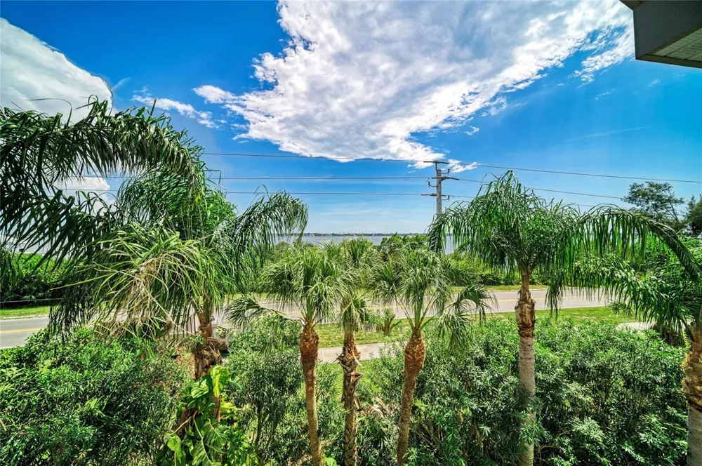 3607 10TH LANE W Palmetto, FL 34221