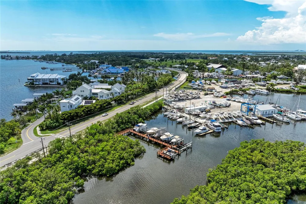 3607 10TH LANE W Palmetto, FL 34221
