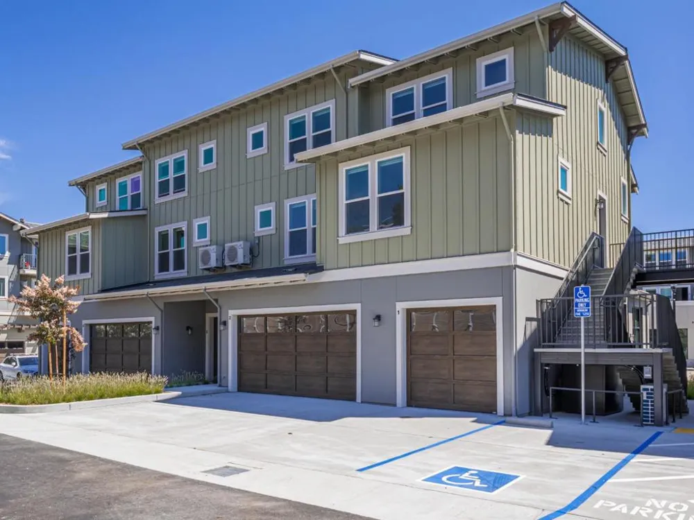 131 Aptos Village Way #1 Aptos, CA 95003