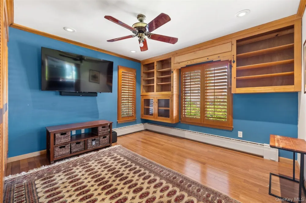272 Grand Central Avenue Amityville, NY 11701