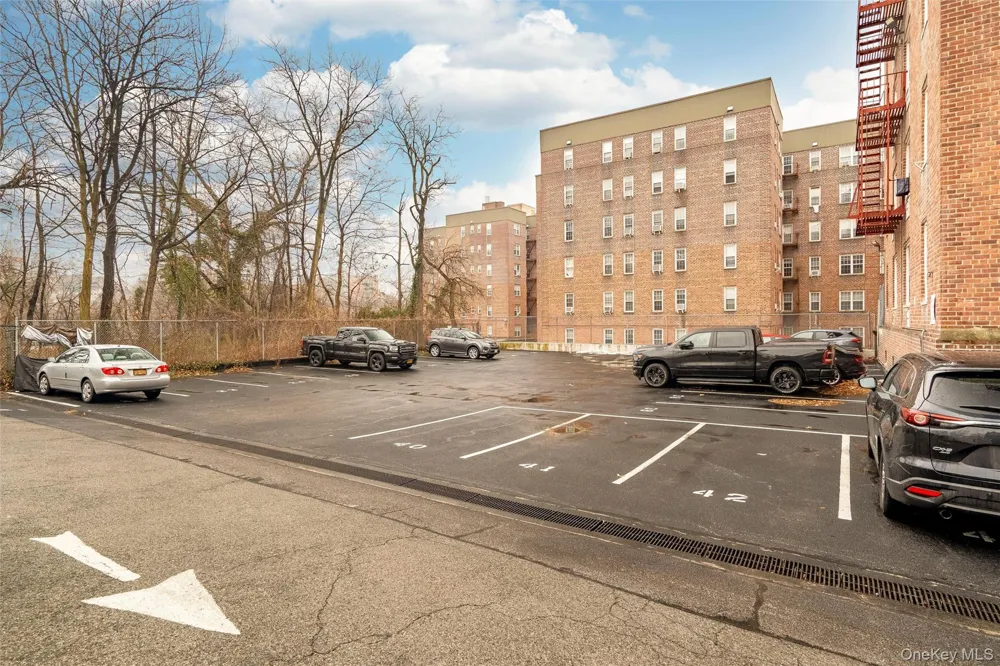 804 Bronx River Road #5A Bronxville, NY 10708