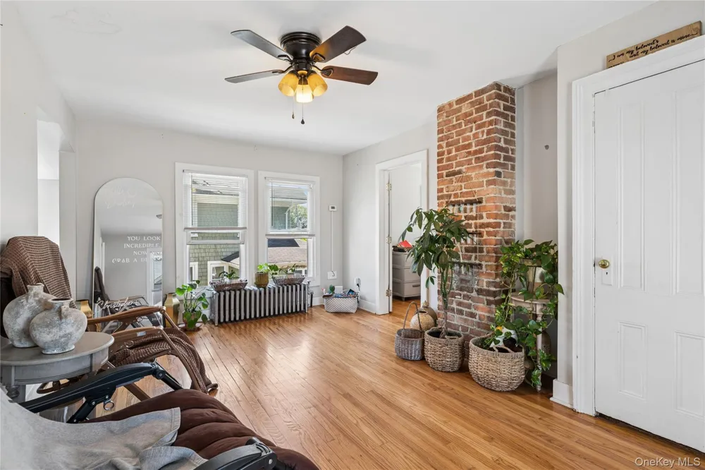 11 Park Avenue #2A Babylon, NY 11702