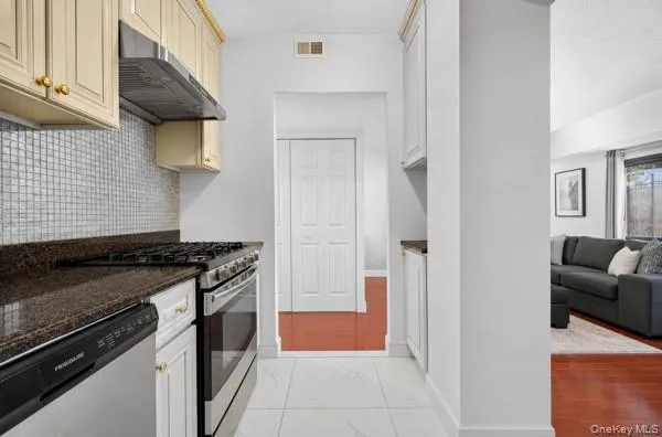 5-38 115th Street #538F College Point, NY 11356