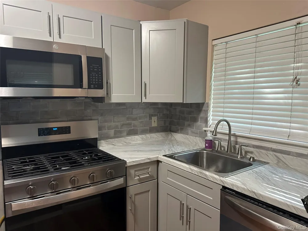 11 Lexington Hill #8 Harriman, NY 10926