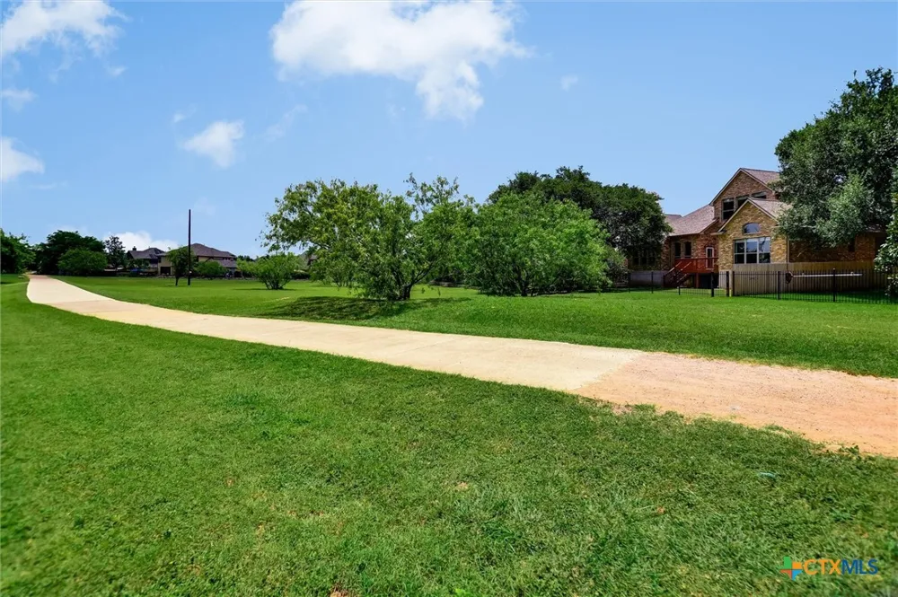 3526 Aquamarine Drive Round Rock, TX 78681