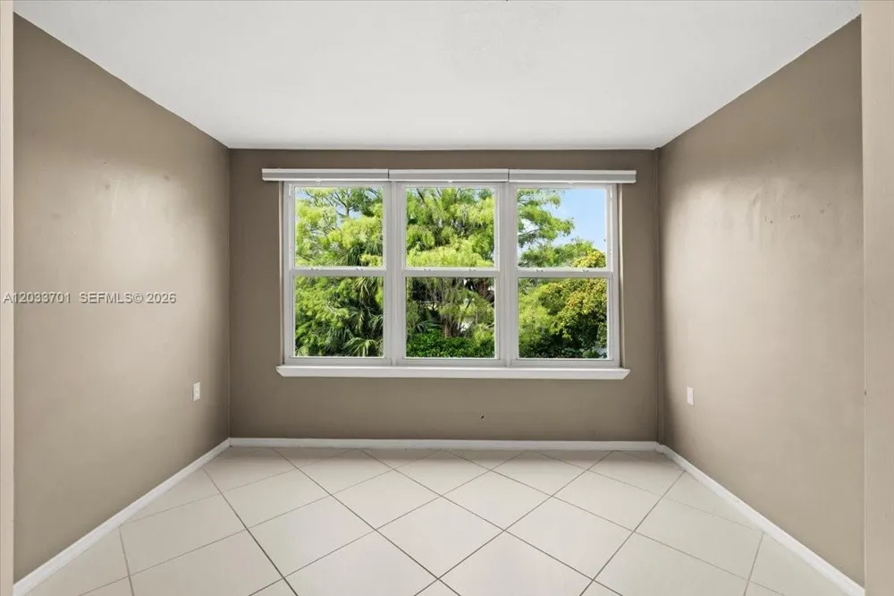 2303 Congress Ave #27 Boynton Beach, FL 33426