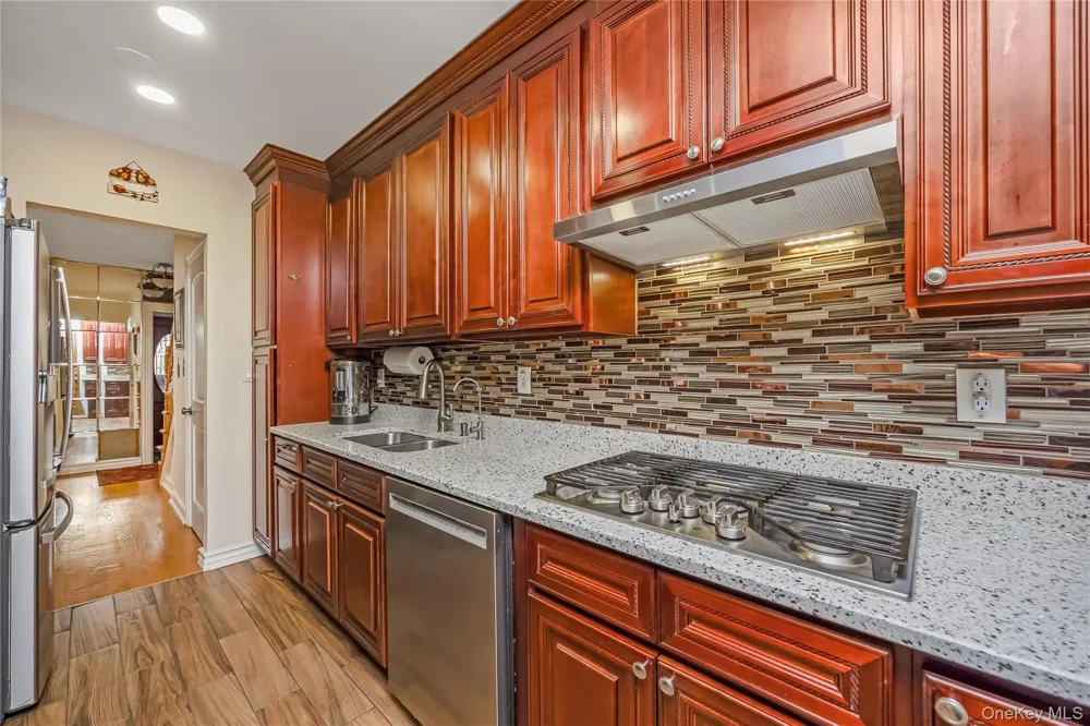 17316 Jewel Avenue Fresh Meadows, NY 11365