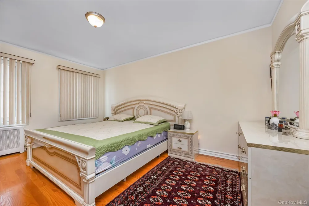 17316 Jewel Avenue Fresh Meadows, NY 11365