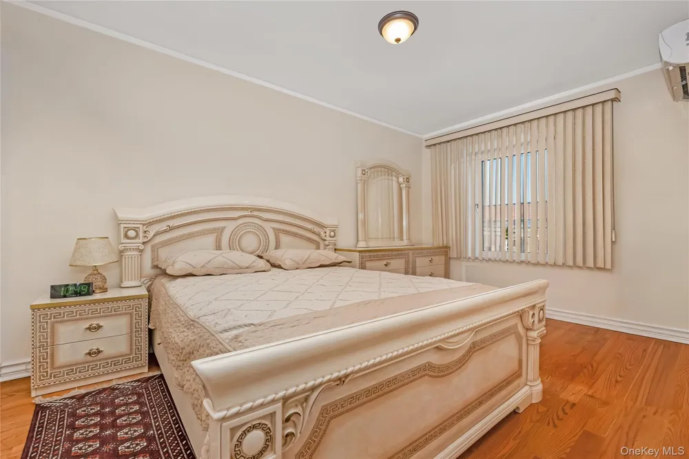 17316 Jewel Avenue Fresh Meadows, NY 11365