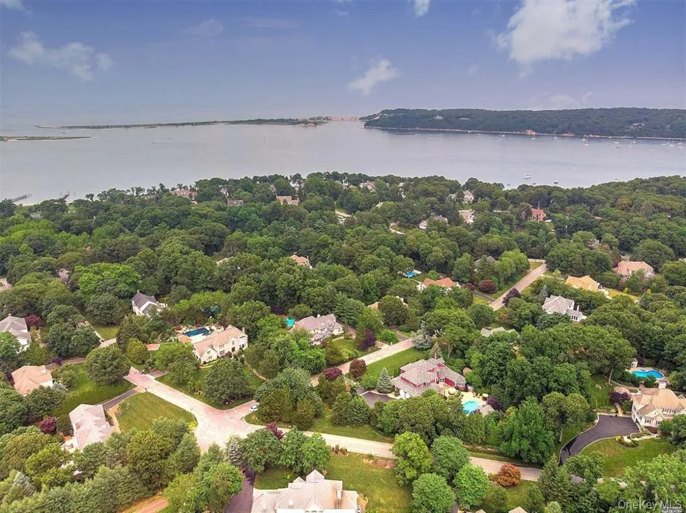 8 China Lane East Setauket, NY 11733