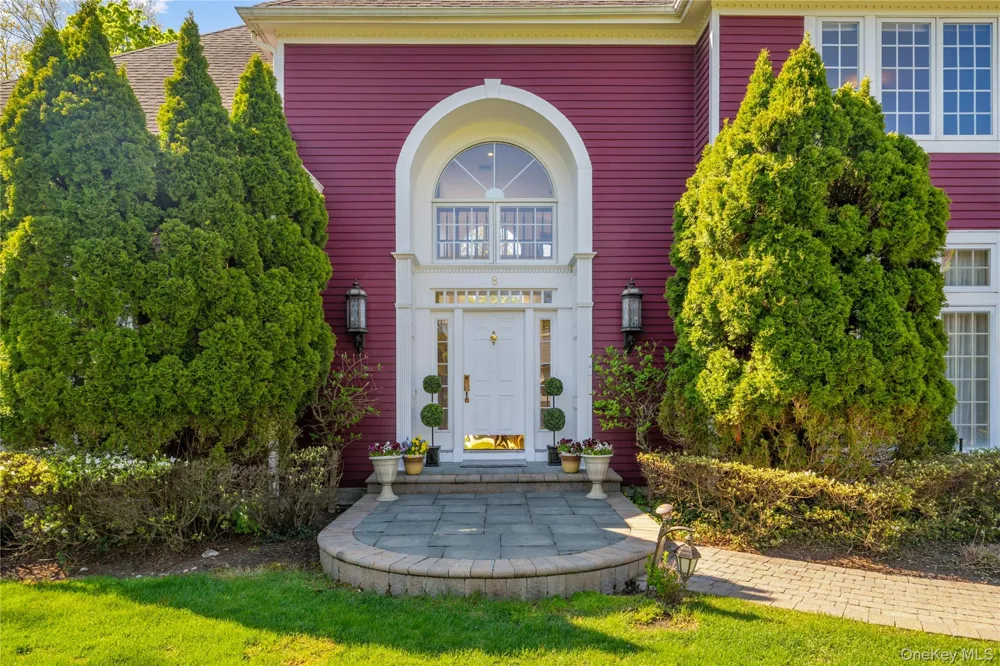 8 China Lane East Setauket, NY 11733
