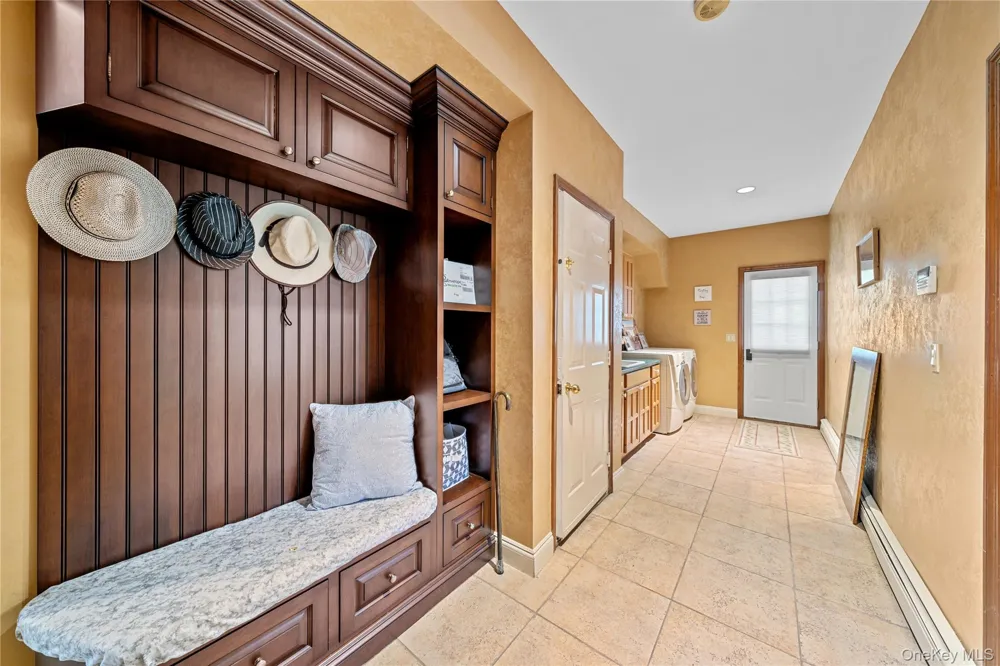 8 China Lane East Setauket, NY 11733
